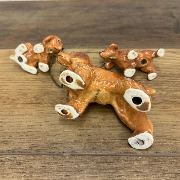 Vintage Ceramic Cocker Spaniel Mother Doggy With Chain Leashed Puppies Figurine - Picture 5 of 7